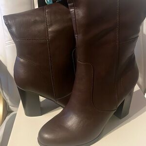 #B18.  NWT Style & Co Brown block heeled boots